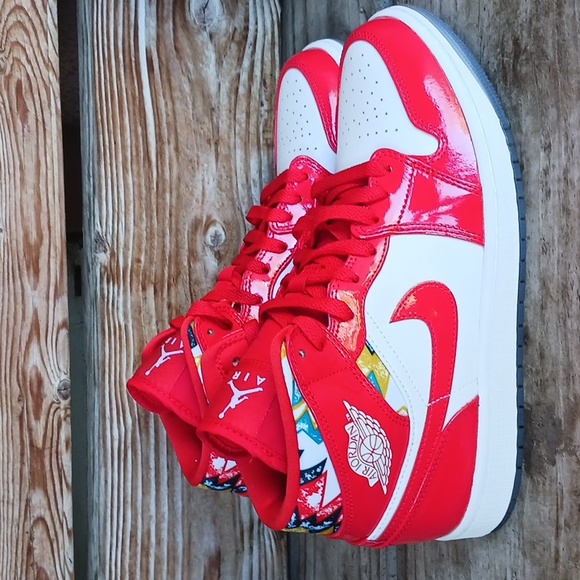 Jordan 1 mids Barcelona - Picture 4 of 13